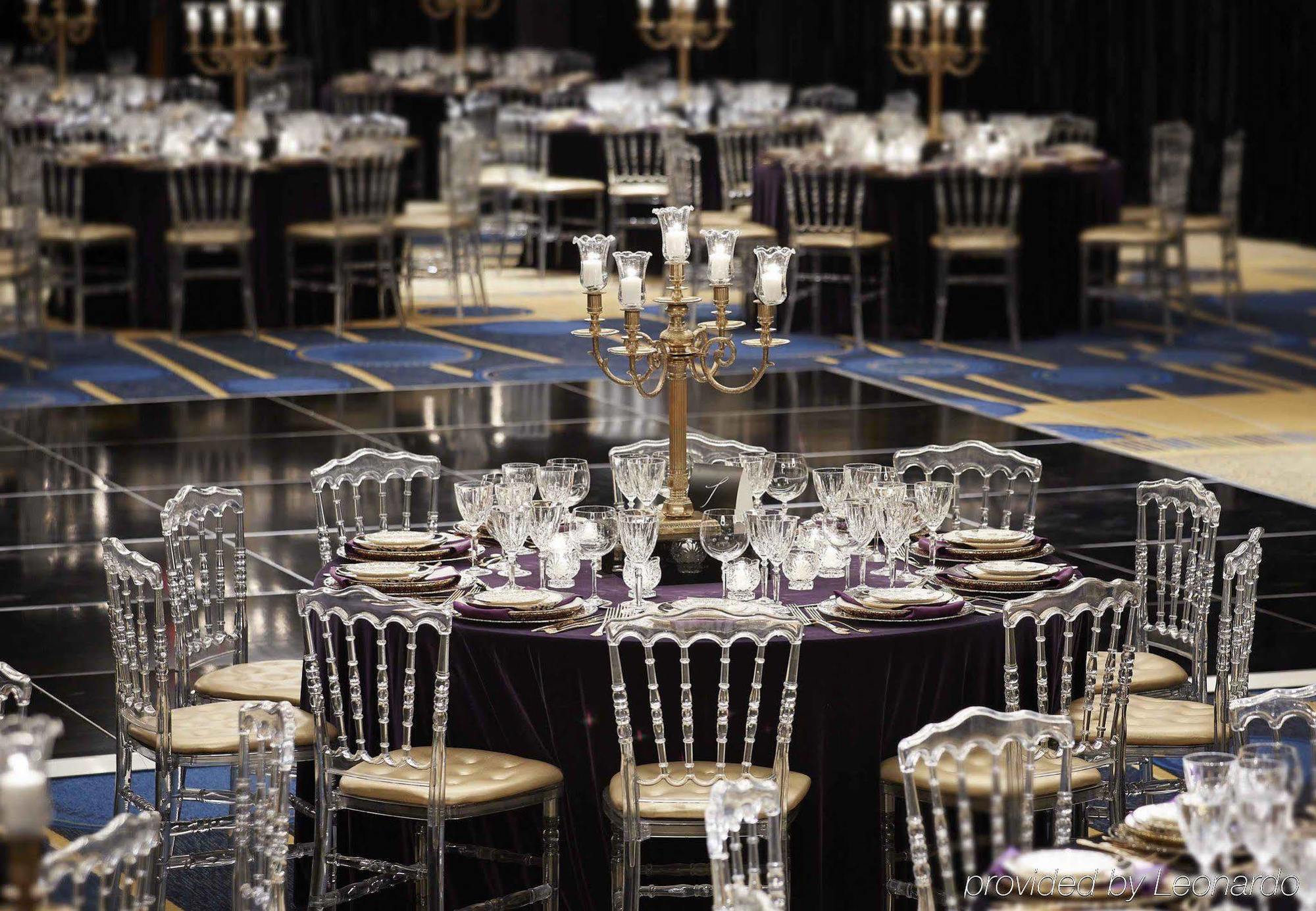 Marriott Montreal Airport In-Terminal Hotel Dorval Bagian luar foto