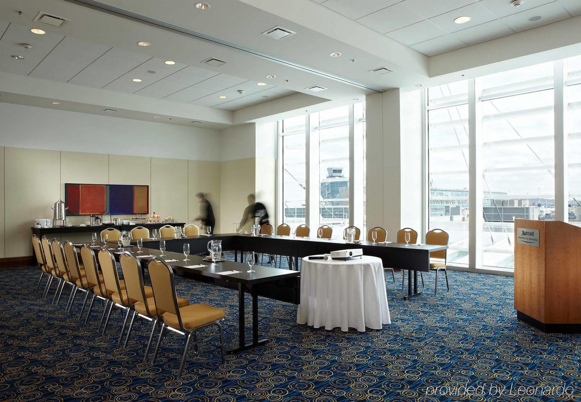 Marriott Montreal Airport In-Terminal Hotel Dorval Bagian luar foto