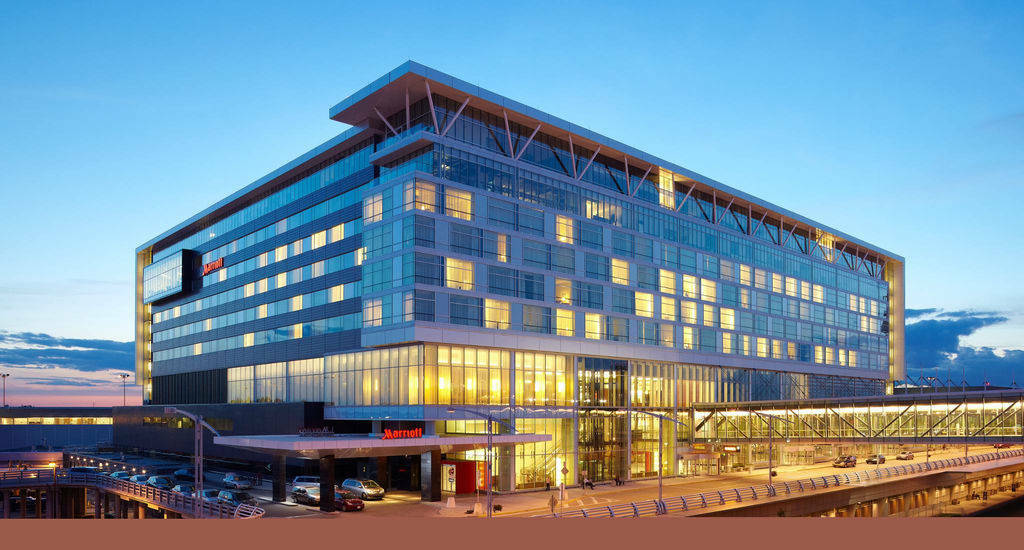 Marriott Montreal Airport In-Terminal Hotel Dorval Bagian luar foto